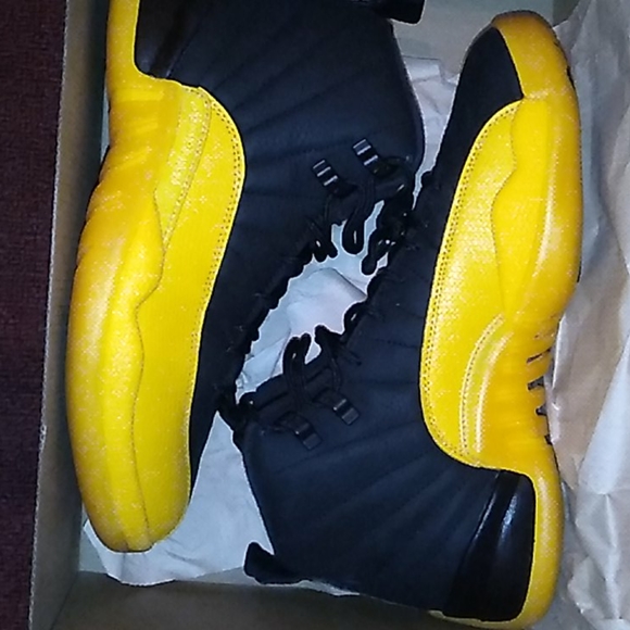 Men\'s Air Jordan 12 Retro \'University Gold\' Shoes